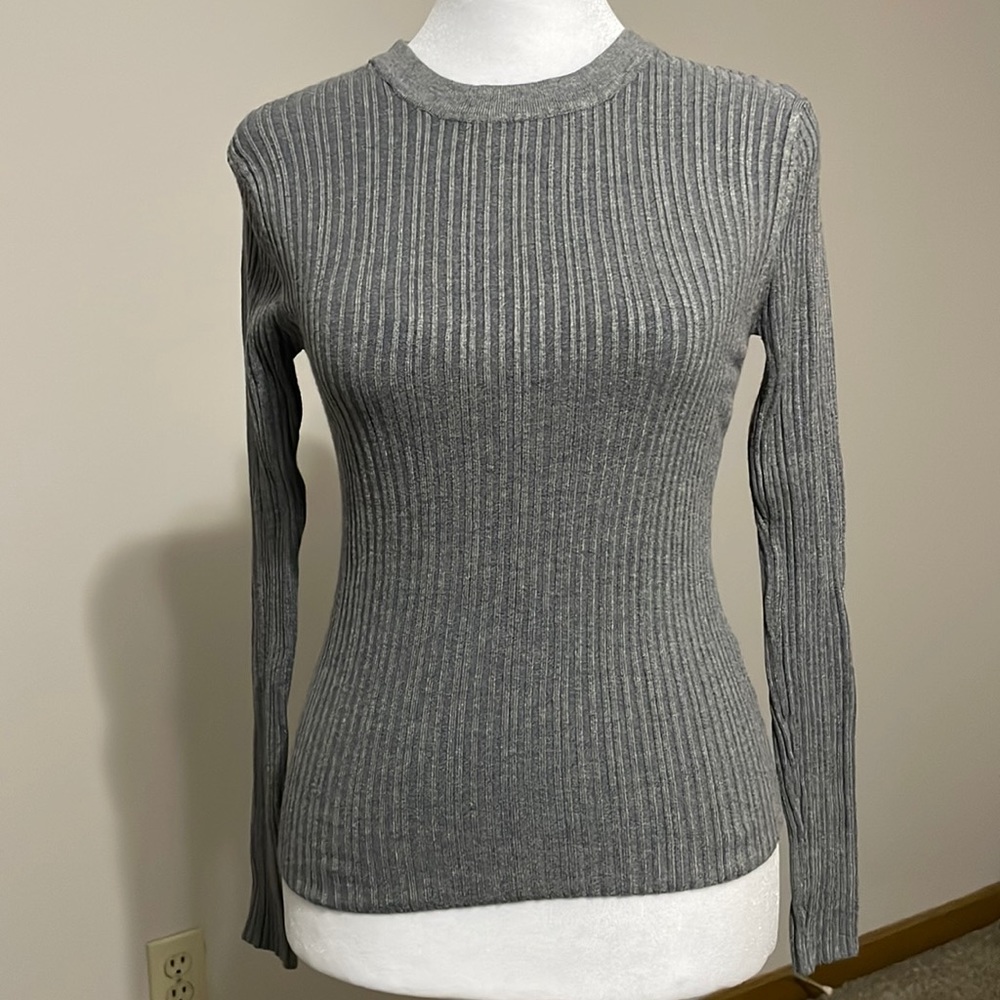 NWT Forever21 ribbed grey sweater